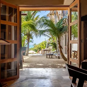 https://posada-del-sol-tulum.quintano-roohotels.com