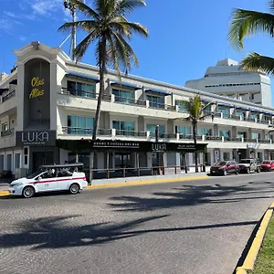Hotel La Siesta Malecon ***
