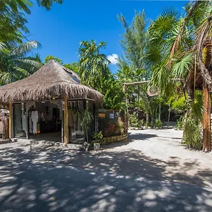 Hotel Yoga Shala ***
